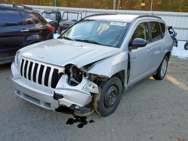 1J4NF1FB9AD620384 - 2010 JEEP COMPASS SP 银色 照片 2