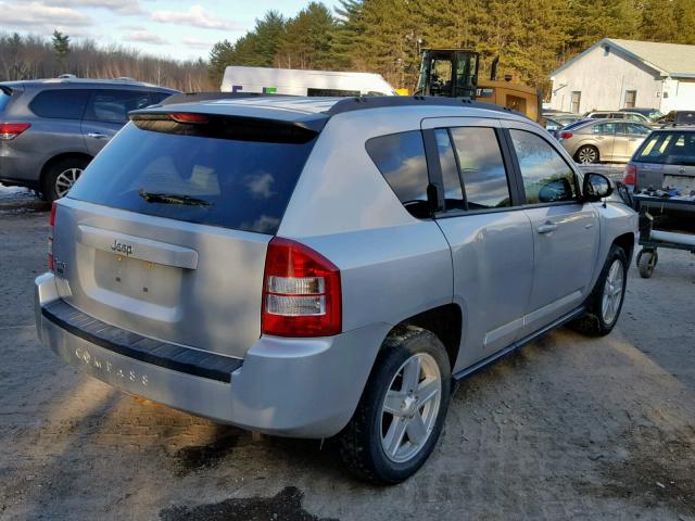 1J4NF1FB9AD620384 - 2010 JEEP COMPASS SP SILVER photo 4