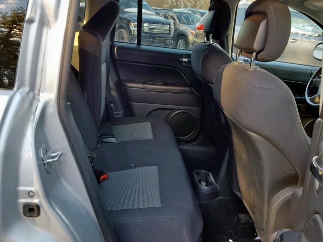 1J4NF1FB9AD620384 - 2010 JEEP COMPASS SP 银色 照片 6