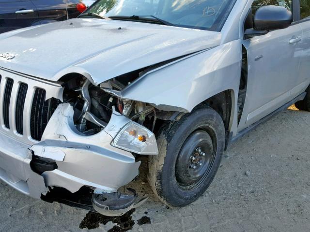 1J4NF1FB9AD620384 - 2010 JEEP COMPASS SP 银色 照片 9