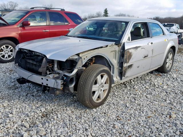 2C3LK63H16H149991 - 2006 CHRYSLER 300C SILVER photo 2