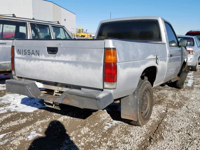 1N6SD11Y9LC366627 - 1990 NISSAN D21 SHORT SILVER photo 4