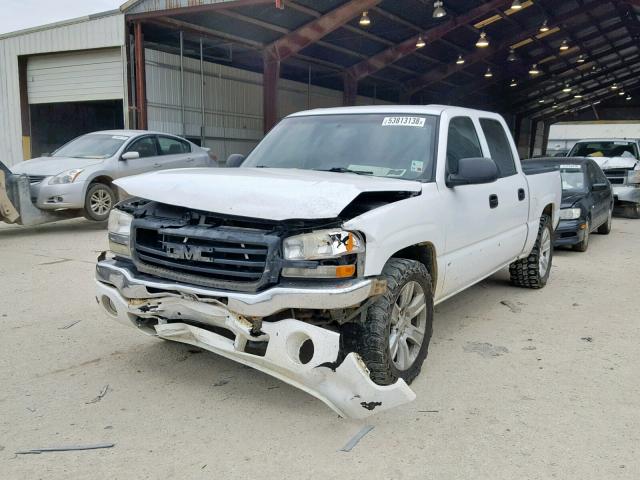 2GTEK13VX61241932 - 2006 GMC NEW SIERRA WHITE photo 2