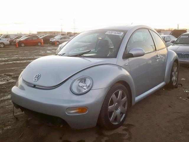 3VWDD21C32M459921 - 2002 VOLKSWAGEN NEW BEETLE SILVER photo 2