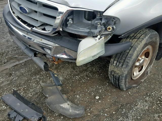 2FTRF08234CA34377 - 2004 FORD F-150 HERI SILVER photo 9