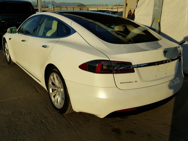 5YJSA1E22HF230707 - 2017 TESLA MODEL S WHITE photo 3