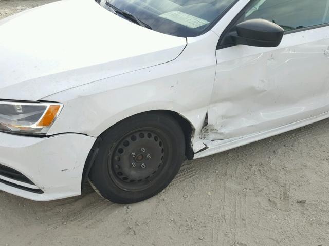 3VW2K7AJ2FM417397 - 2015 VOLKSWAGEN JETTA BASE WHITE photo 9