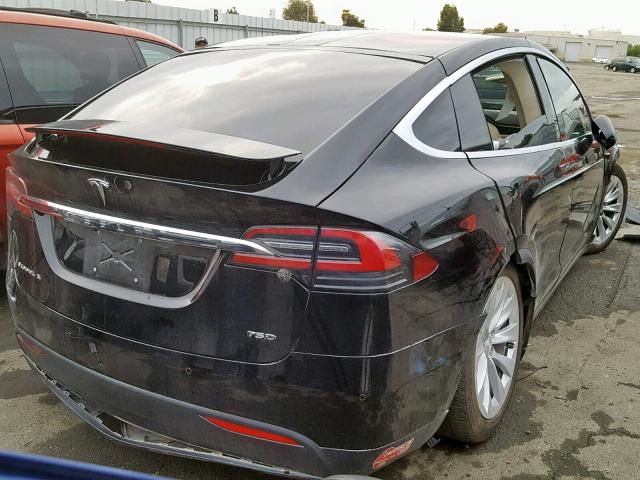 5YJXCDE28HF056823 - 2017 TESLA MODEL X BLACK photo 4