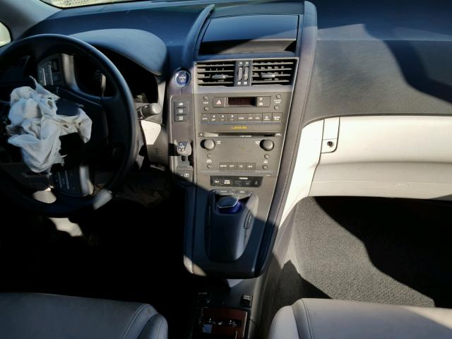 JTHBB1BA8A2026252 - 2010 LEXUS HS 250H SILVER photo 9