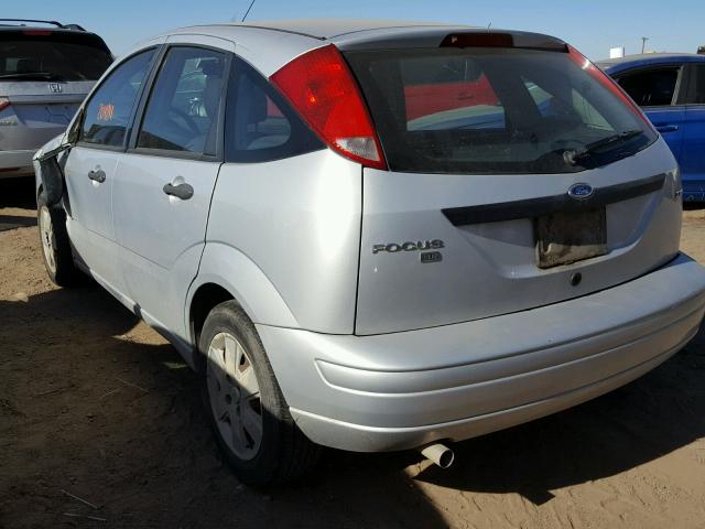 1FAFP37N36W205803 - 2006 FORD FOCUS ZX5 SILVER photo 5