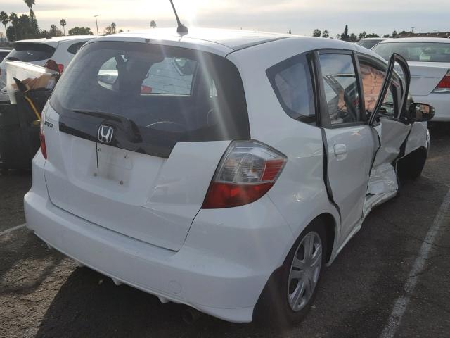 JHMGE8H30BS004228 - 2011 HONDA FIT WHITE photo 4