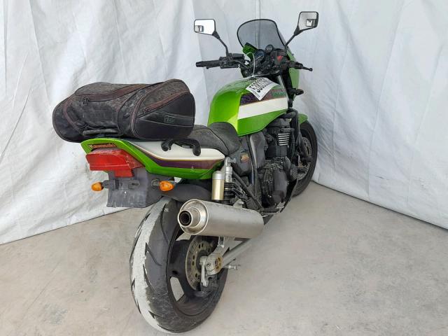 JKAZR9A192A015712 - 2002 KAWASAKI ZR1200 A GREEN photo 4