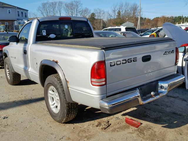 1B7GG16X12S720919 - 2002 DODGE DAKOTA BAS SILVER photo 3