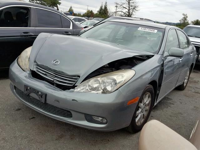 JTHBF30G620032488 - 2002 LEXUS ES 300 GREEN photo 2