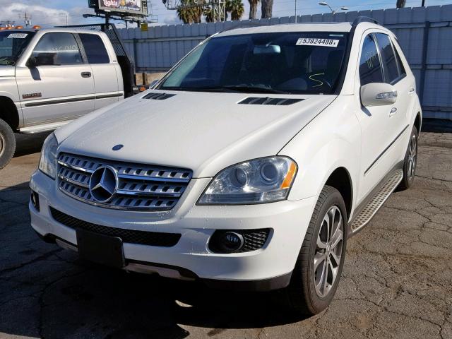 4JGBB86E88A303887 - 2008 MERCEDES-BENZ ML 350 WHITE photo 2