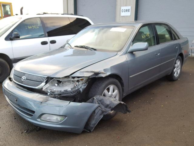 4T1BF28B62U249936 - 2002 TOYOTA AVALON XL BLUE photo 2