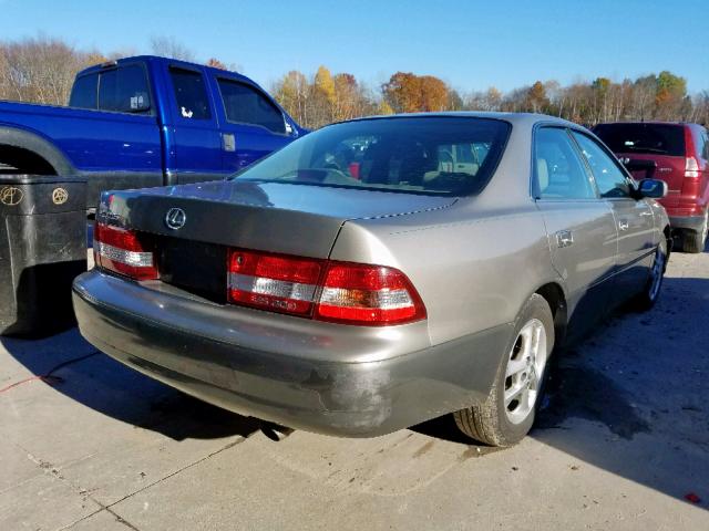 JT8BF28G410328669 - 2001 LEXUS ES 300 GRAY photo 4