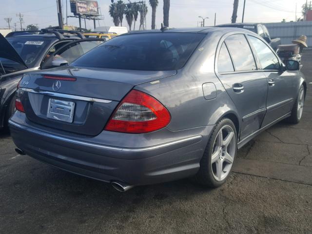 WDBUF56X79B433770 - 2009 MERCEDES-BENZ E 350 GRAY photo 4