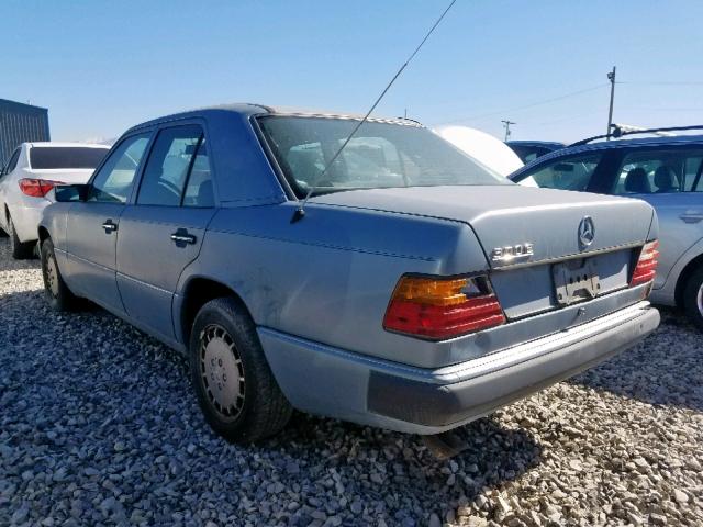 WDBEA30D3LB182937 - 1990 MERCEDES-BENZ 300 E BLUE photo 3