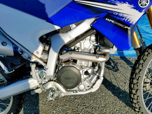 JYADG21E6CA005023 - 2012 YAMAHA WR250 R BLUE photo 7