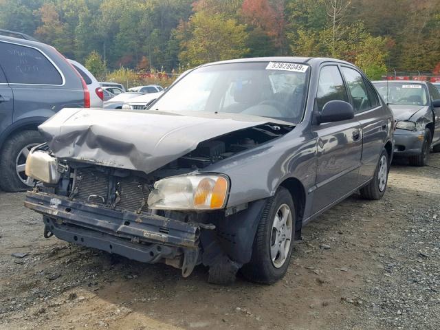 KMHCG45C62U401658 - 2002 HYUNDAI ACCENT GL GRAY photo 2