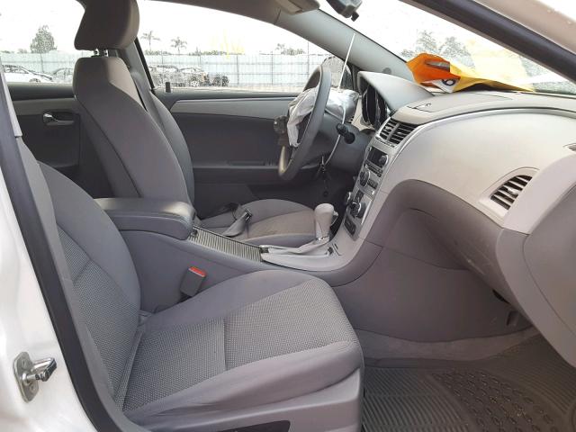 1G1ZC5E06CF329350 - 2012 CHEVROLET MALIBU 1LT WHITE photo 5