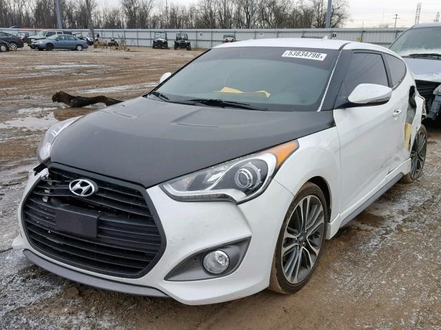 KMHTC6AEXGU302654 - 2016 HYUNDAI VELOSTER T WHITE photo 2