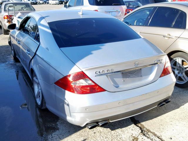 WDDDJ77X48A120437 - 2008 MERCEDES-BENZ CLS 63 AMG SILVER photo 3