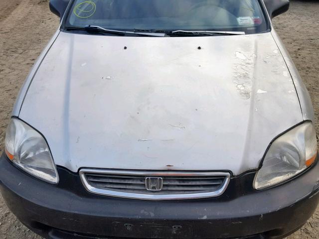 2HGEJ6629TH544402 - 1996 HONDA CIVIC DX SILVER photo 7