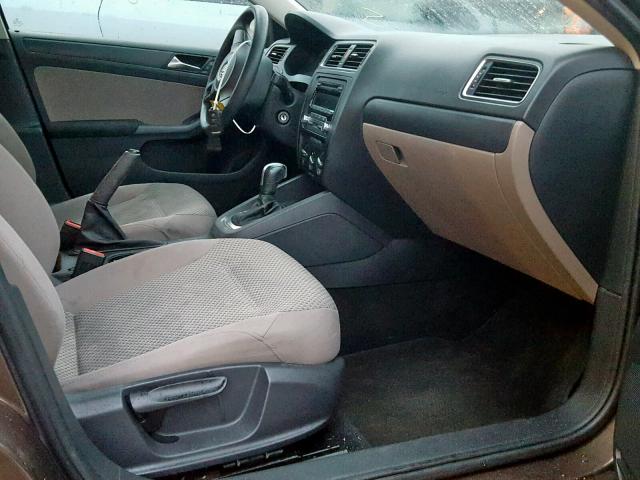 3VW2K7AJ1CM319215 - 2012 VOLKSWAGEN JETTA BASE BROWN photo 5