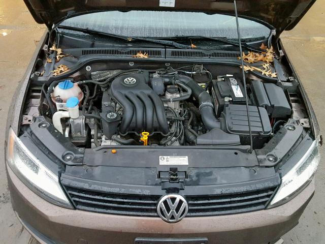 3VW2K7AJ1CM319215 - 2012 VOLKSWAGEN JETTA BASE BROWN photo 7