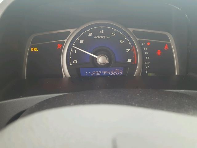 2HGFA1F63AH016880 - 2010 HONDA CIVIC LX-S Weiß Foto 8