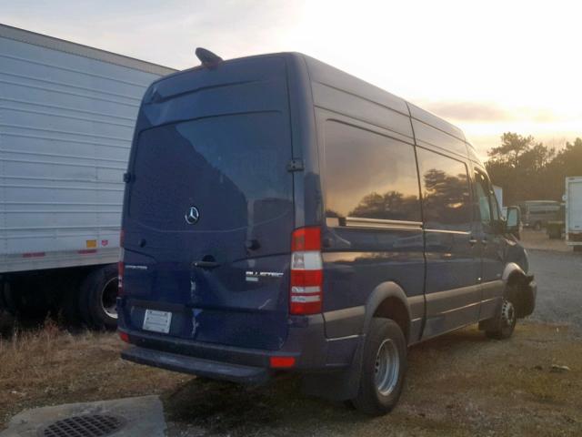 WD3PF0DC9FP122383 - 2015 MERCEDES-BENZ SPRINTER 3 BLUE photo 4