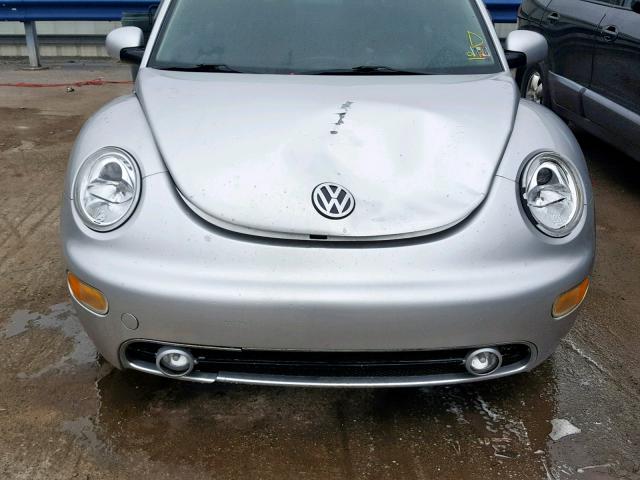 3VWCK21C41M432890 - 2001 VOLKSWAGEN NEW BEETLE 银色 照片 9