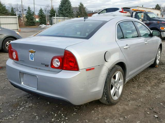 1G1ZB5EB4AF257582 - 2010 CHEVROLET MALIBU LS 银色 照片 4