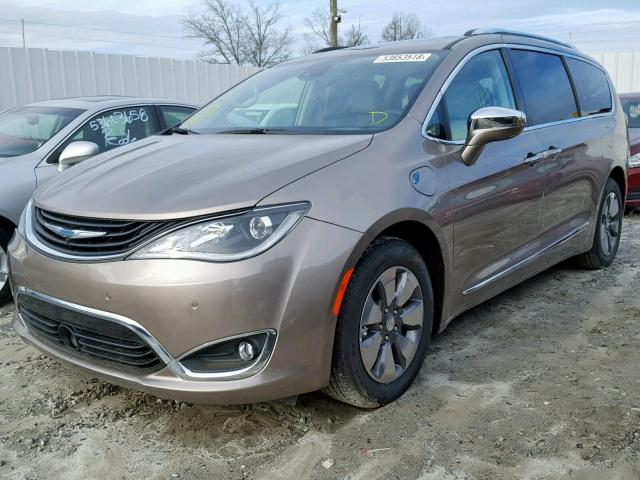 2C4RC1N77JR258372 - 2018 CHRYSLER PACIFICA H GRAY photo 2