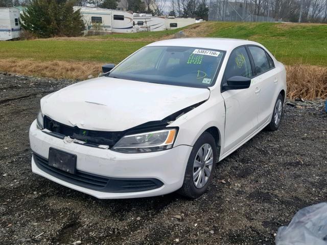 3VW2K7AJ8EM357575 - 2014 VOLKSWAGEN JETTA BASE WHITE photo 2