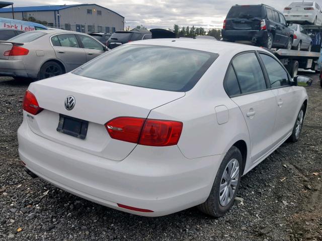 3VW2K7AJ8EM357575 - 2014 VOLKSWAGEN JETTA BASE WHITE photo 4