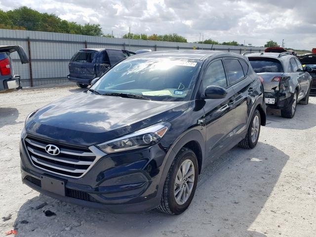 KM8J23A4XJU773100 - 2018 HYUNDAI TUCSON SE  photo 2