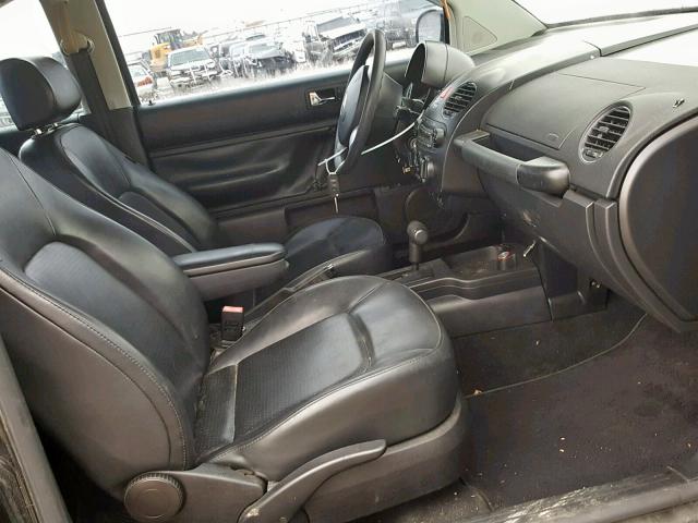 3VWRW31C57M502510 - 2007 VOLKSWAGEN NEW BEETLE შავი ფოტო 5
