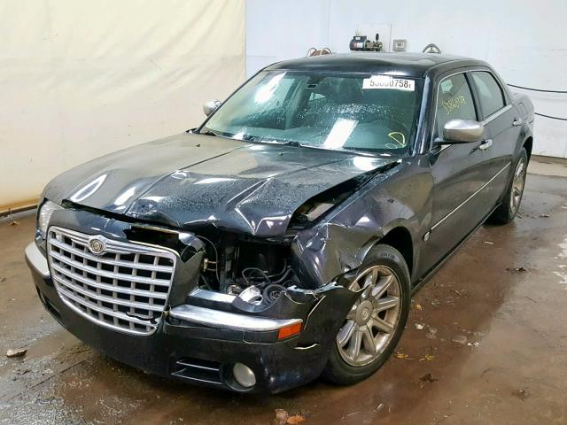 2C3KA63H06H340249 - 2006 CHRYSLER 300C BLACK photo 2