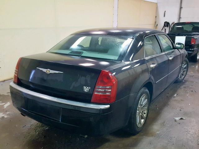 2C3KA63H06H340249 - 2006 CHRYSLER 300C BLACK photo 4