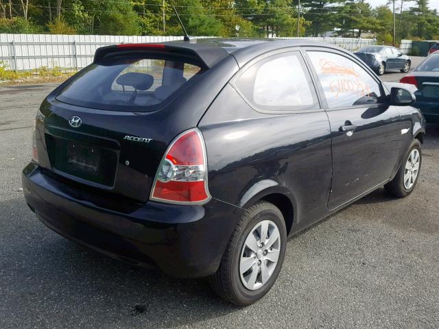 KMHCM36C28U099585 - 2008 HYUNDAI ACCENT GS BLACK photo 4