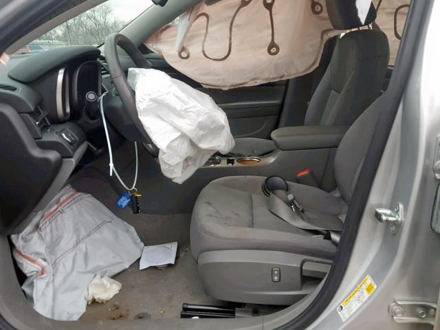 1G11B5SL5FF233454 - 2015 CHEVROLET MALIBU LS 银色 照片 5