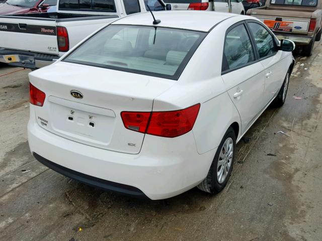 KNAFU4A25B5380333 - 2011 KIA FORTE EX WHITE photo 4