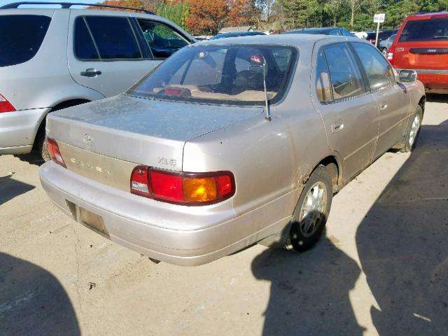 JT2SK13EXS0332023 - 1995 TOYOTA CAMRY XLE SILVER photo 4