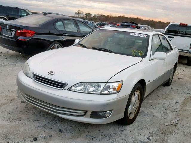 JT8BF28G9Y0271170 - 2000 LEXUS ES 300 WHITE photo 2