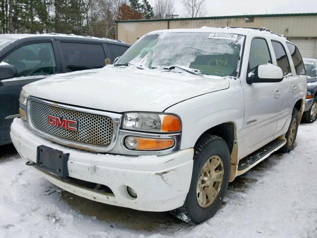 1GKEK63U02J260465 - 2002 GMC DENALI WHITE photo 2