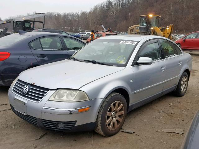 WVWPD63B23P330155 - 2003 VOLKSWAGEN PASSAT GLS SILVER photo 2