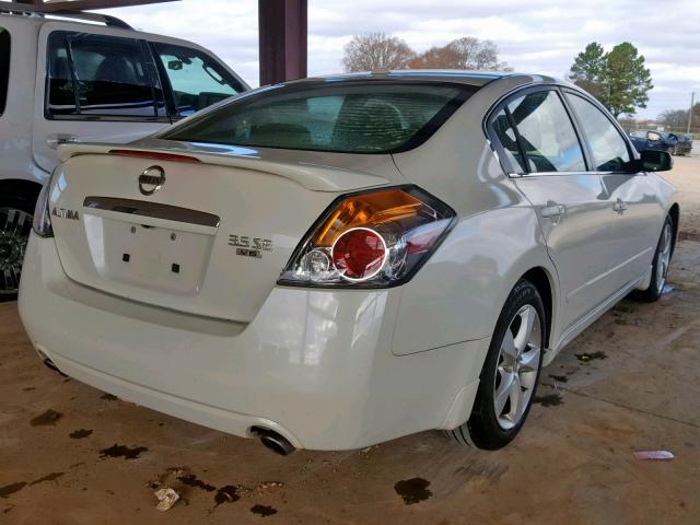 1N4BL21E28N548947 - 2008 NISSAN ALTIMA 3.5 WHITE photo 4